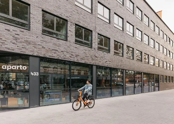 For Students Studying In Barcelona Only - Stunning Spacious Studios And Private Rooms At Pallars Student Accommodation